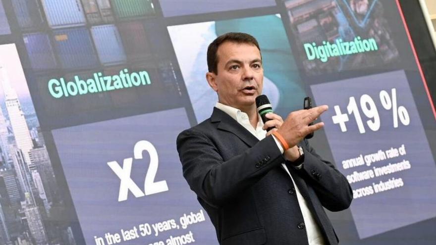 Siemens opens a global digital development center in the free zone