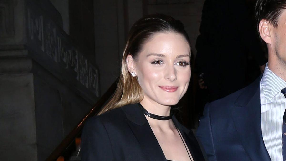 Olivia Palermo con total look negro