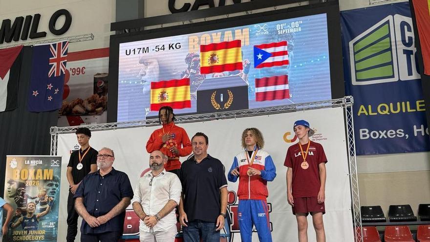España logra 10 oros en el Boxam Junior en La Nucía