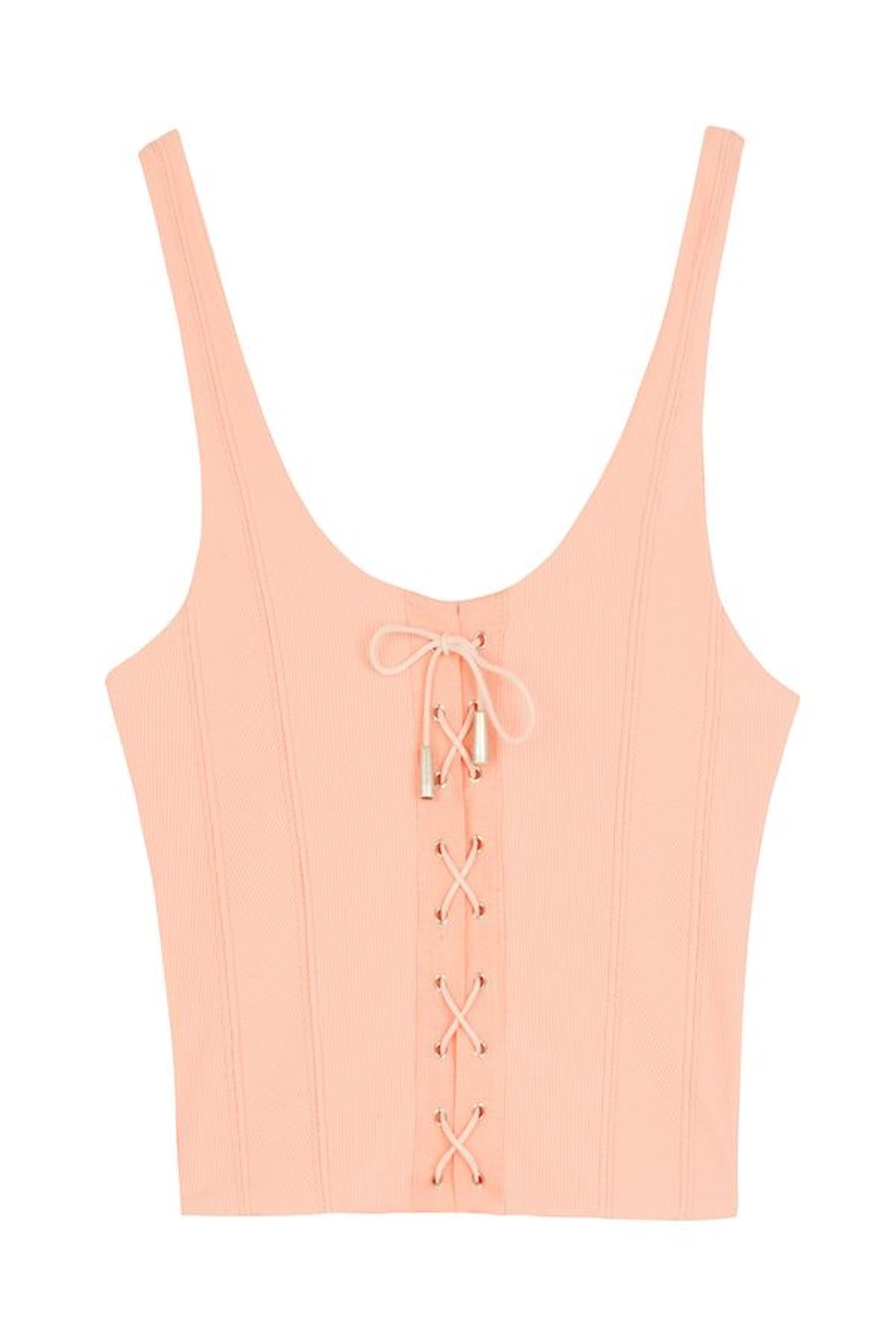 Shopping de bralettes: top con corset de Bershka, 15,99 €