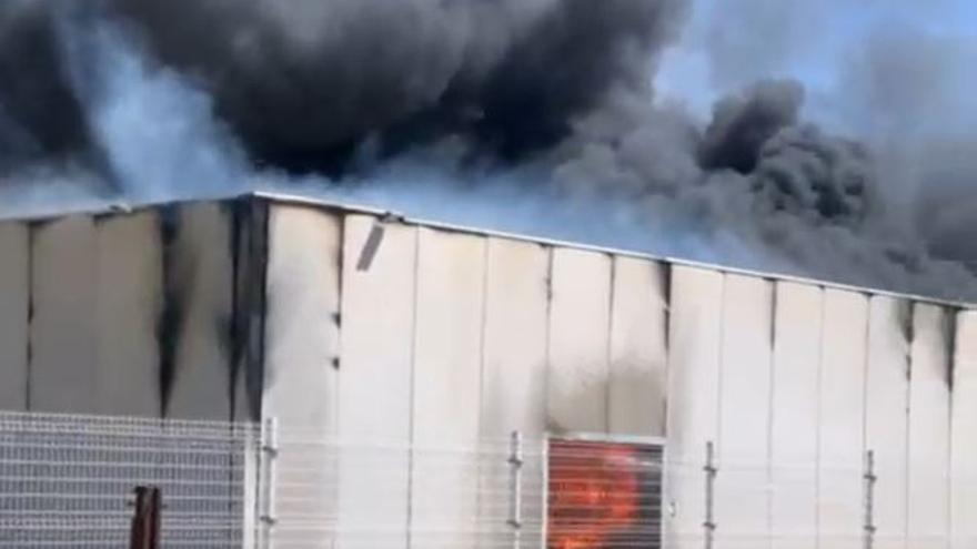 Incendio en una fábrica de pimentón en Librilla