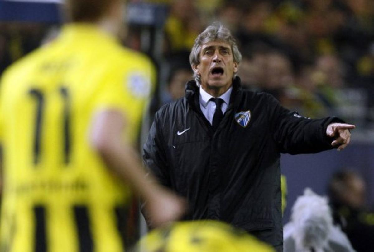 Pellegrini da órdenes en el partido
