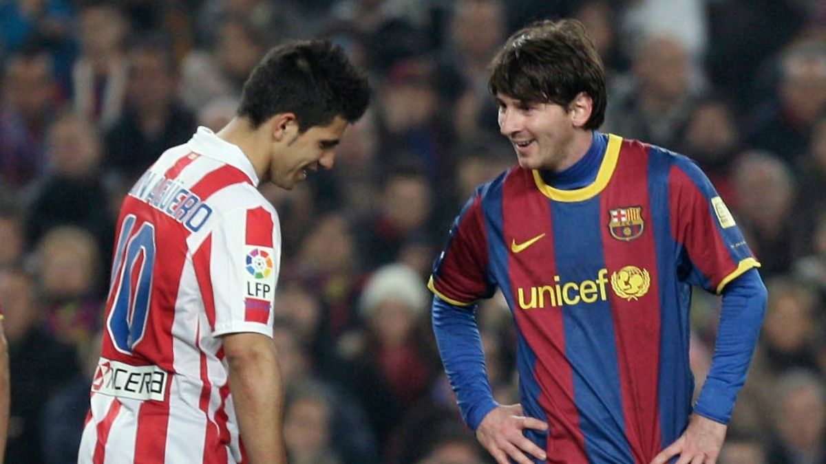 El Kun Agüero y Leo Messi en un encuentro de Liga 10/11 entre FC Barcelona y Atlético de Madrid