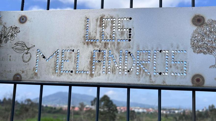 Una de las fincas donde se construiría la ciudad deportiva del Oviedo. | J. A.