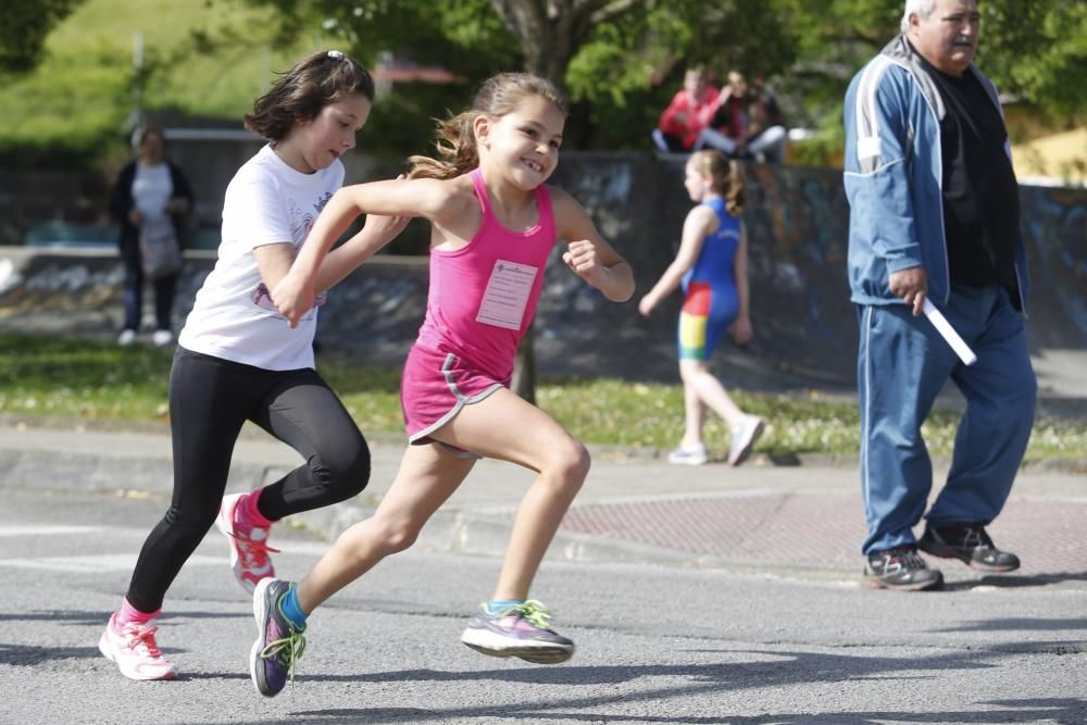 Participantes en el cross escolar de La Carriona.