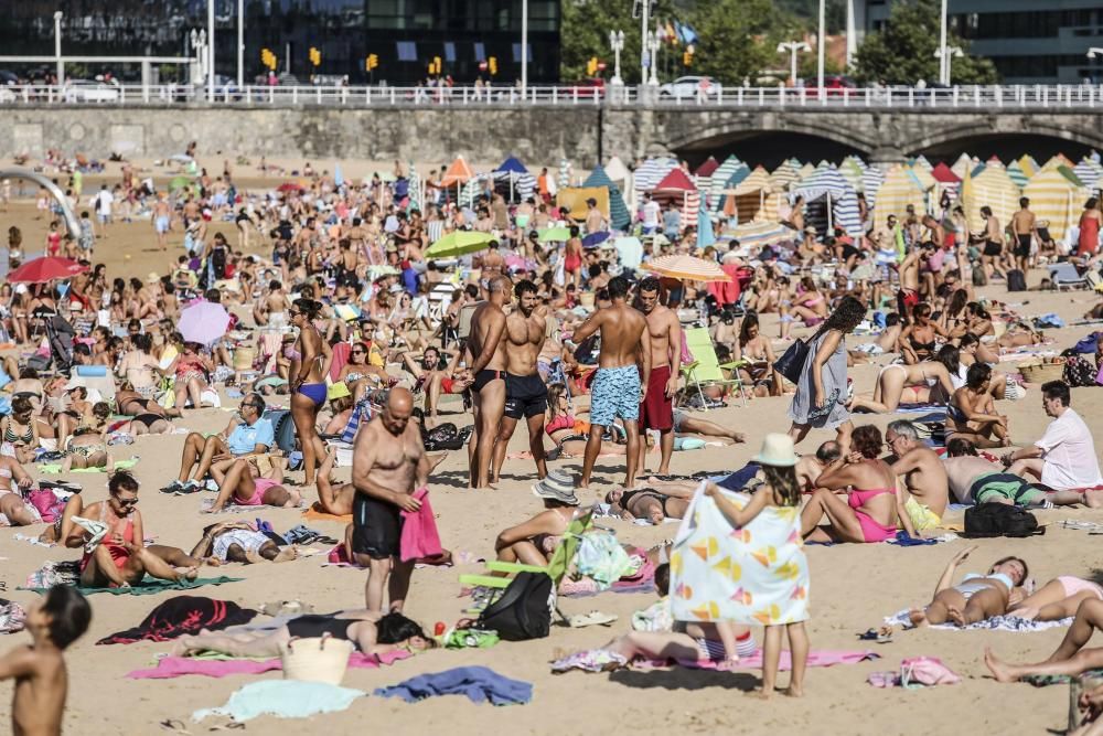 Último día de agosto en la playa de San Lorenzo