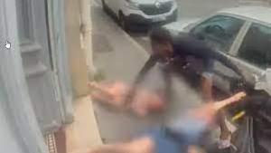 Vídeo | Commoció a França per la violenta agressió a una àvia i la seva neta a Bordeus
