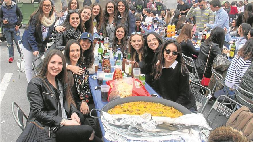 Más de 1.000 burrianenses llenan la Terraza Payá en el multitudinario Día de las Paellas