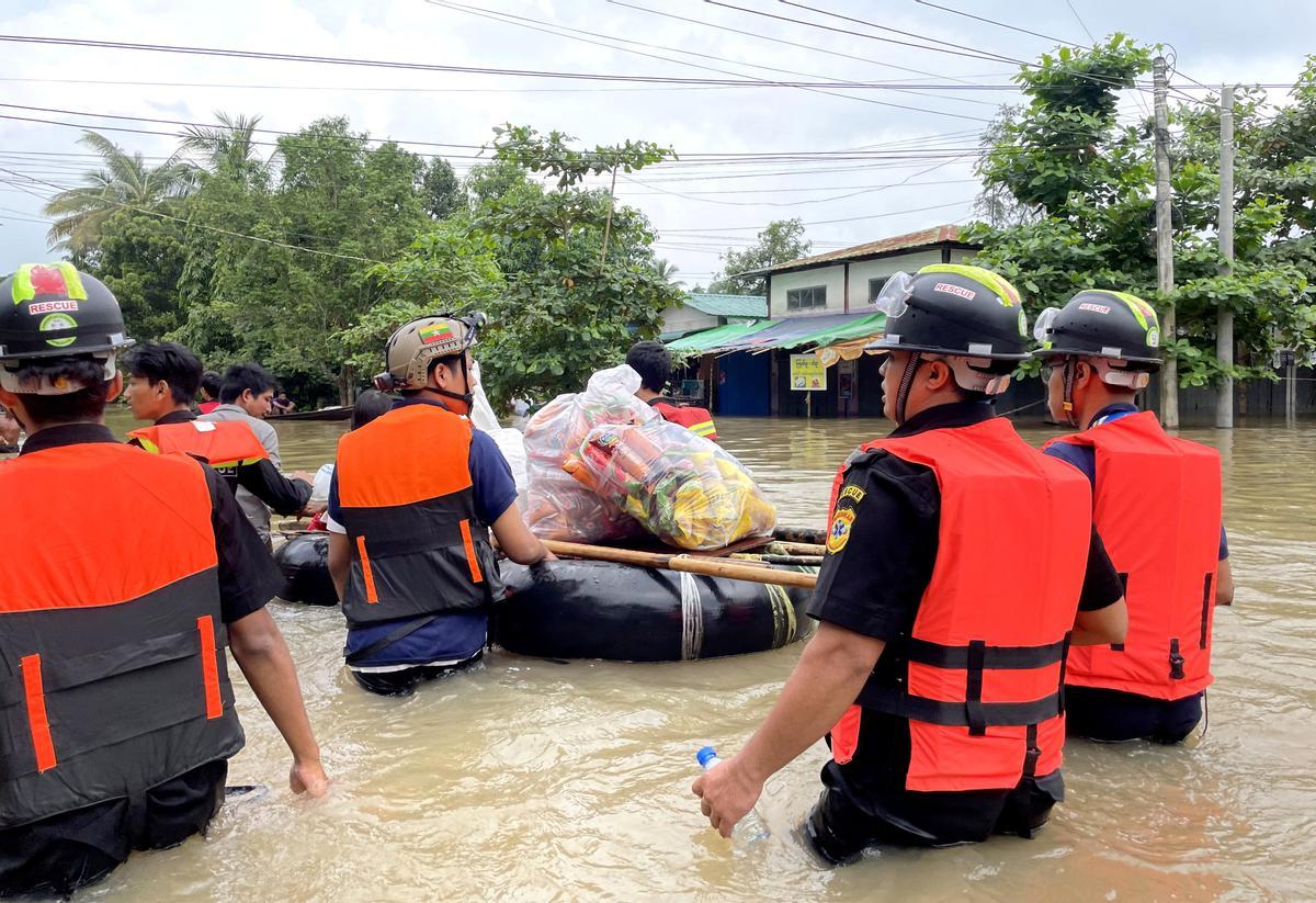 Miles de personas afectadas por inundaciones monzónicas en Myanmar