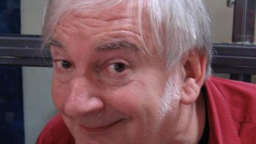 Muere Noël Godin, belga célebre por sus tartazos a famosos como Bill Gates