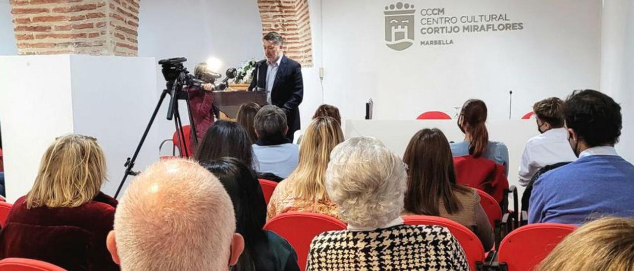 Una presentación en la sala de actos del Cortijo Miraflores. | L.O.