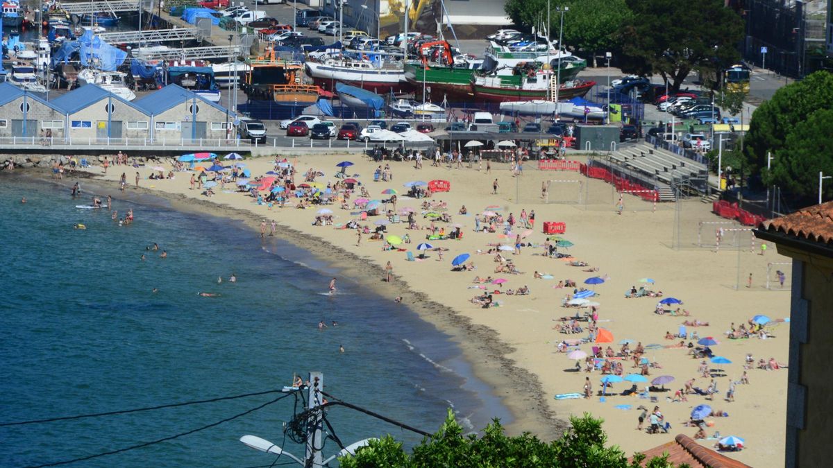 La playa de Banda do Río, en Bueu, pierde la calificación de «excelente» y baja a «buena».