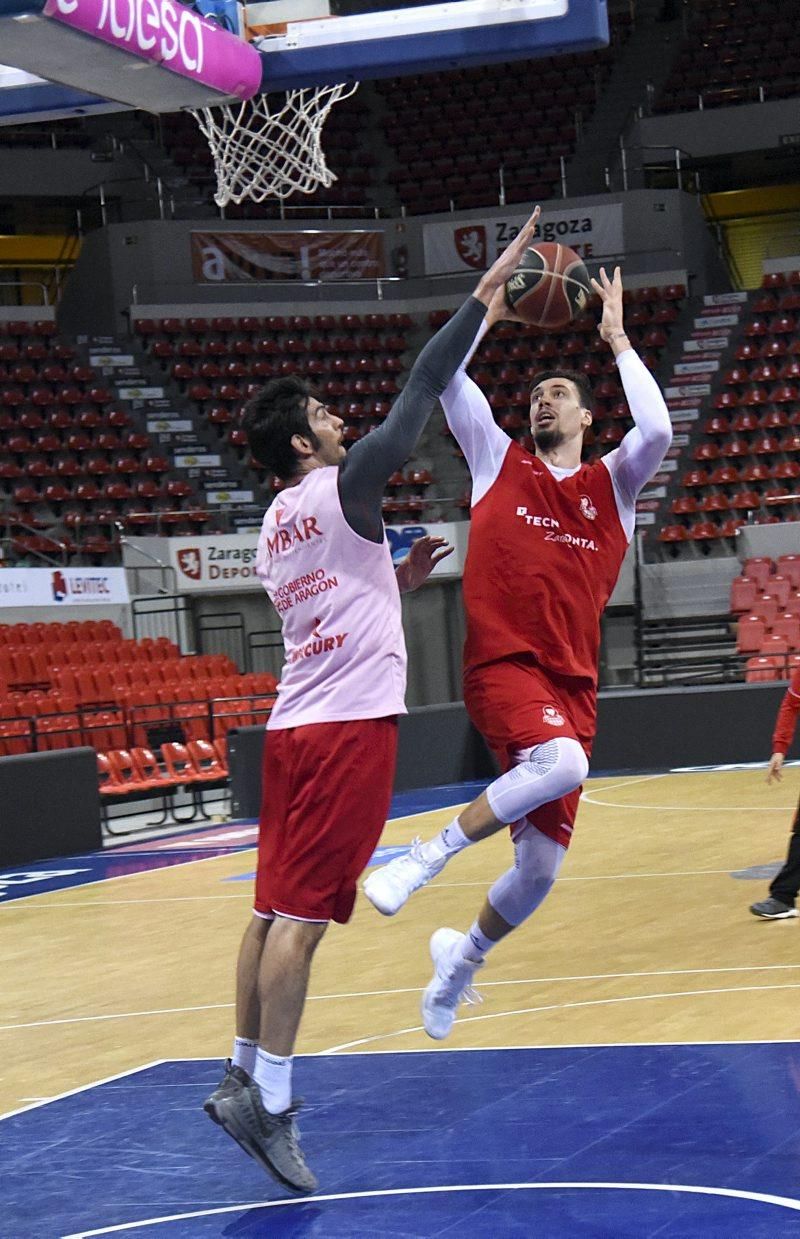 Entrenamiento a puerta abierta del Tecnyconta Zaragoza