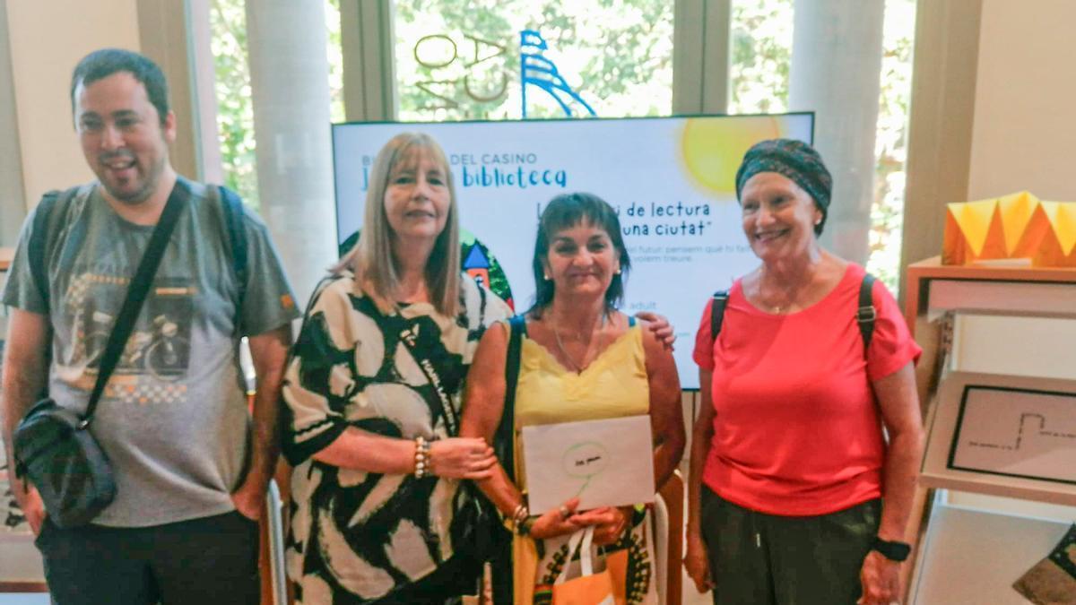 El Casino de Manresa inaugura la mostra de fotografies del concurs de la Festa del Castell