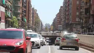 El dilema del PP: qué hacer con los 60.000 coches de Pérez Galdós