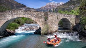Rafting en Huesca, mejor destino de aventura de Europa según los World Travel Awards FIRMA FOTO TDA