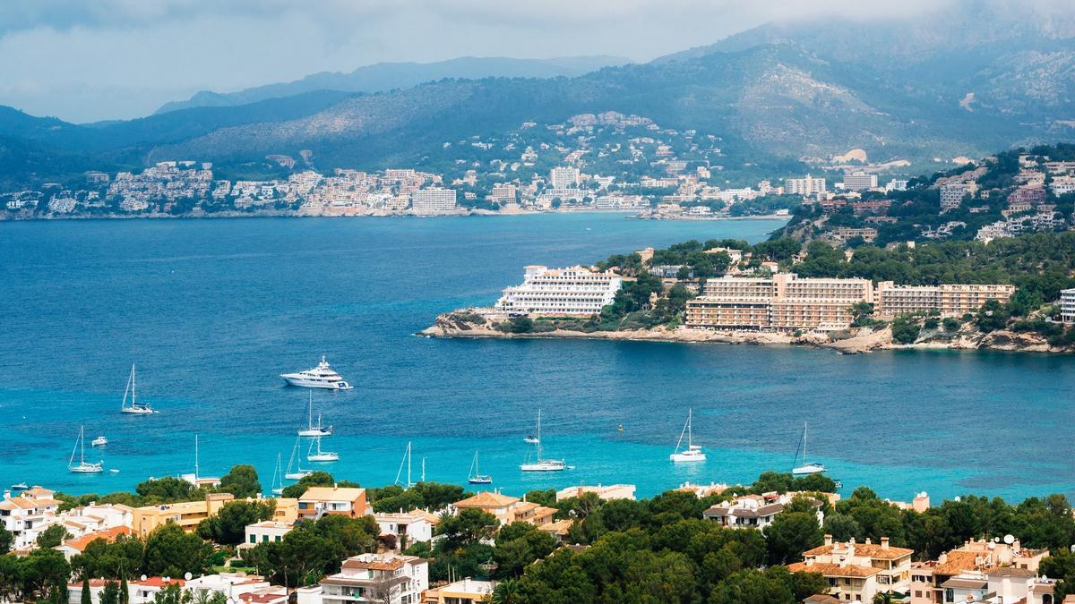 Costa urbanizada en Mallorca