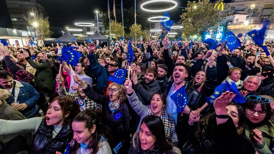 En casa, con amigos o pasando frío: así se ha seguido la final del Benidorm Fest