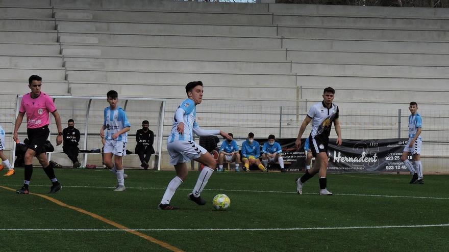 Imagen del encuentro entre el Unionistas de Salamanca y el Racing Club Benavente.