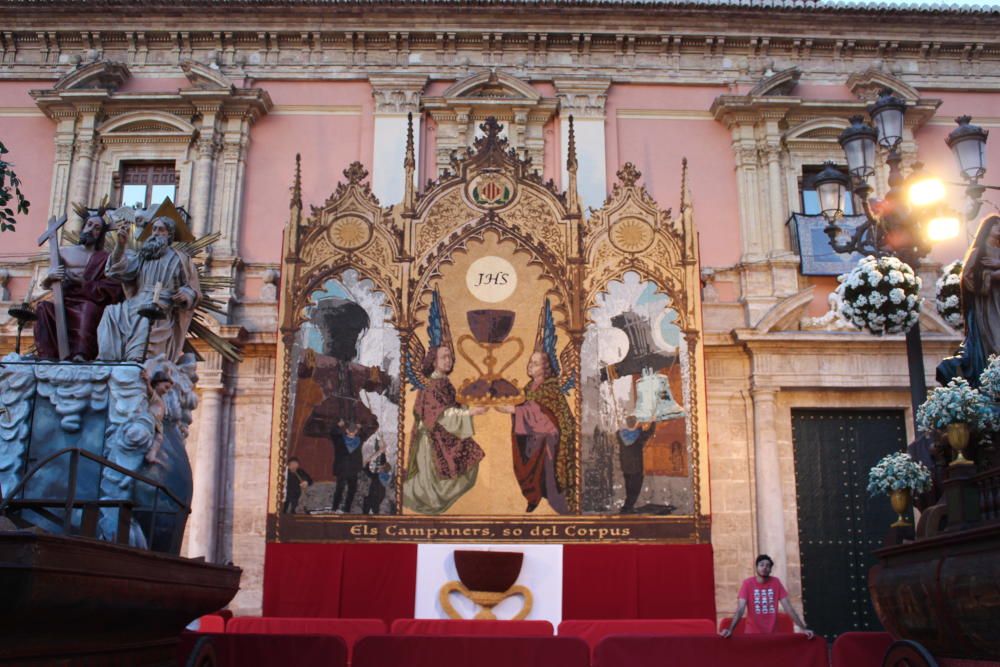 Traslado de las Rocas a la Plaza de la Virgen