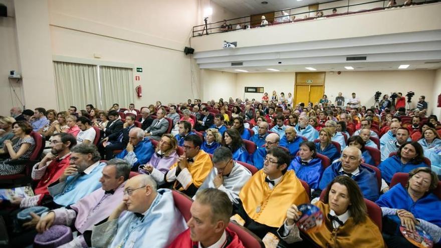 El salón de actos de Son Lledó, lleno en el acto de apertura del curso 2016-2017.