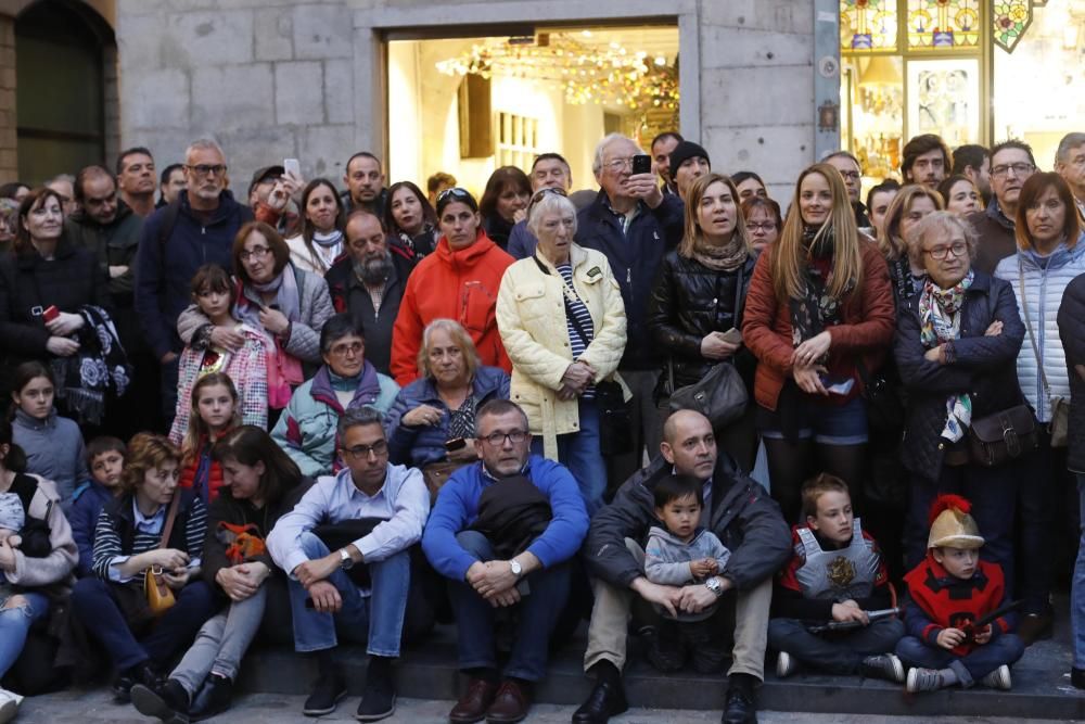 Entrega del penó dels Manaies a Carles Falcó