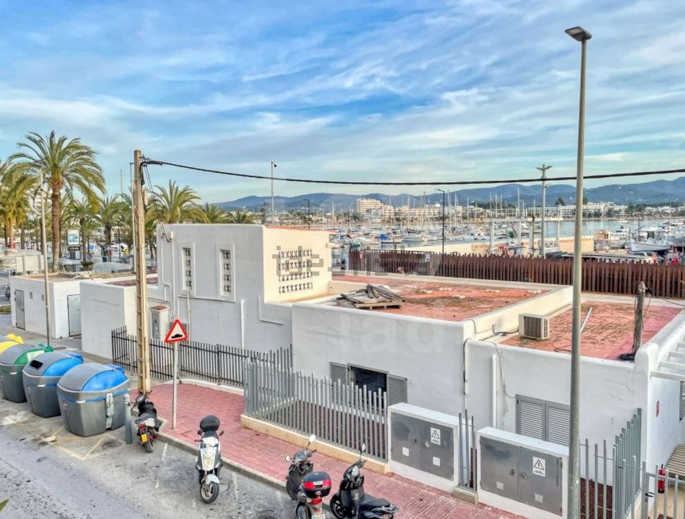 Piso en venta en Ibiza por 87.000 euros