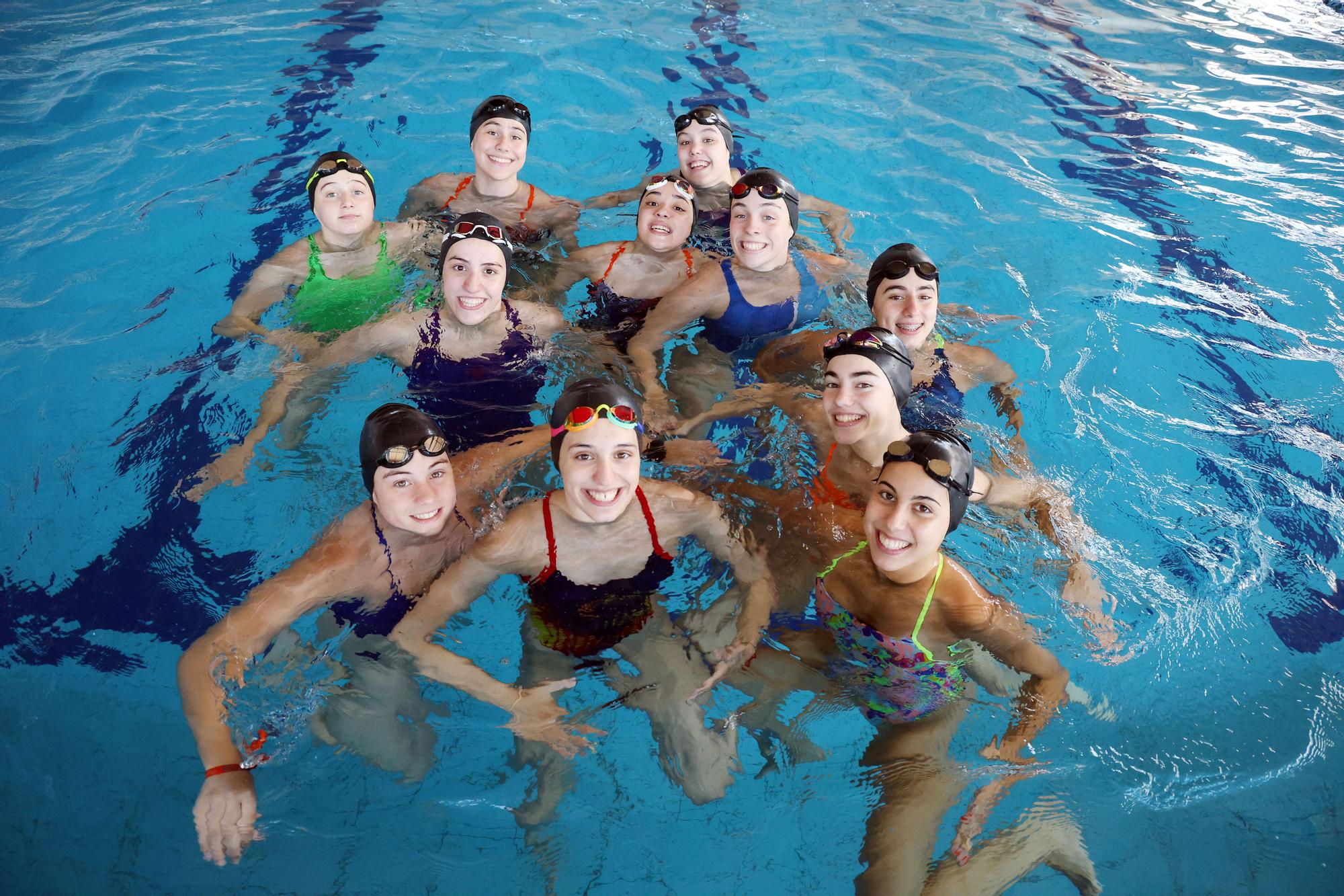Las sirenas de natación artística del Náutico de Vigo participarán en el Campeonato de España Junior