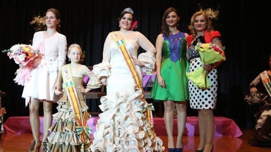 Neus y Sandra son coronadas como reinas flamencas