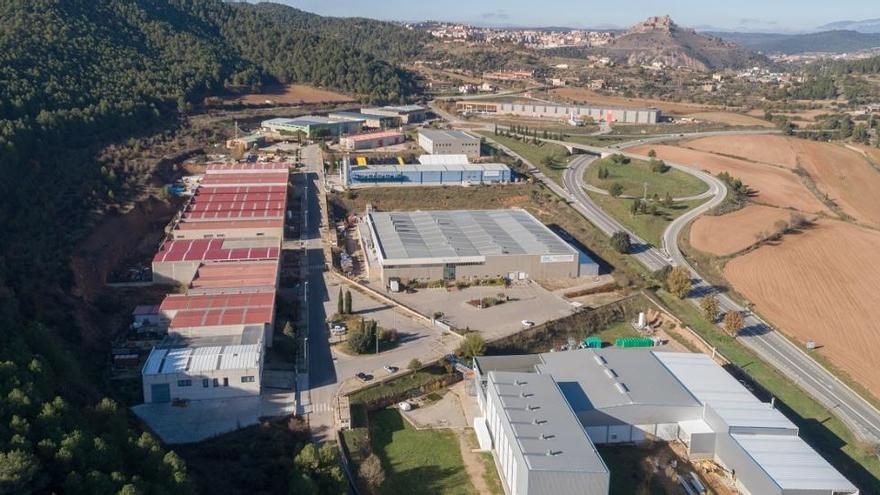 Vista general de l&#039;àrea on es projecta fer el nou polígon, a la dreta, i l&#039;actual, a l&#039;esquerra