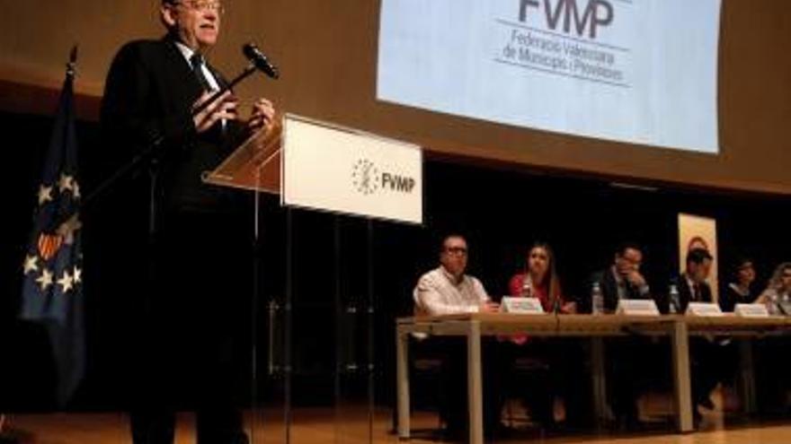 Ximo Puig anuncia que «blindará» por ley el Fondo de Cooperación Municipal