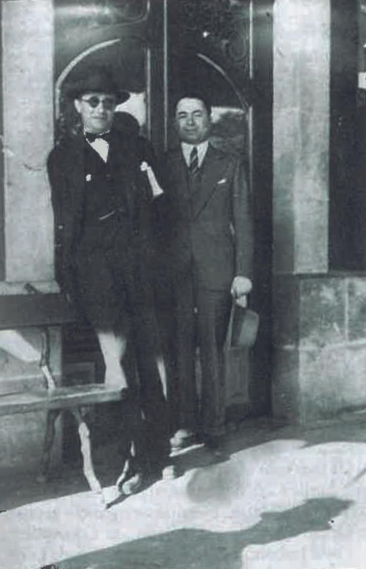 Con Valentín Paz Andrade, en Pontevedra.