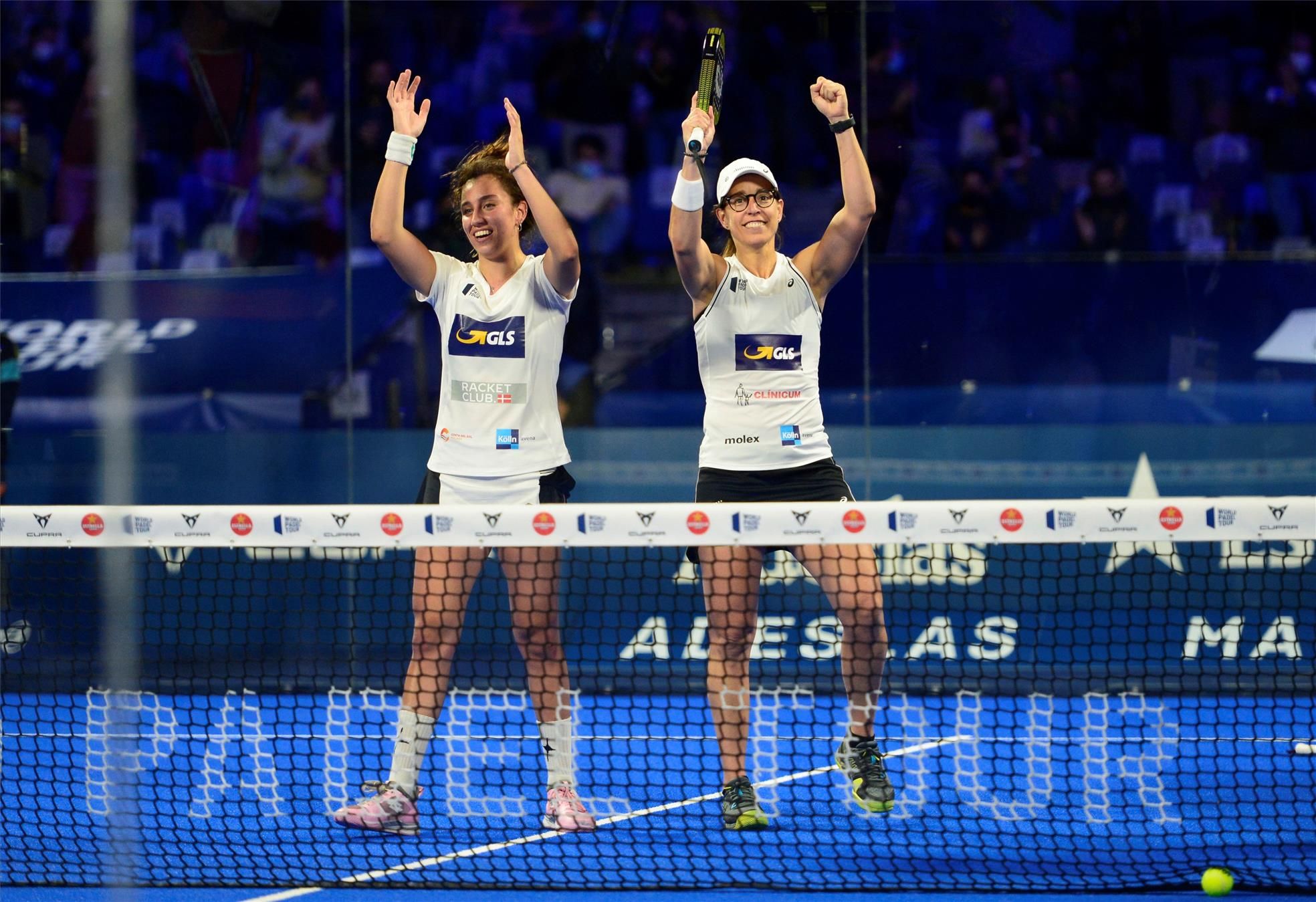 Sainz y González celebran el triunfo en las semifinales