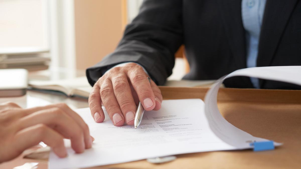 Antonio Arias, notario, explica cómo ceder el usufructo de una vivienda: "Sin tener que donársela entera"