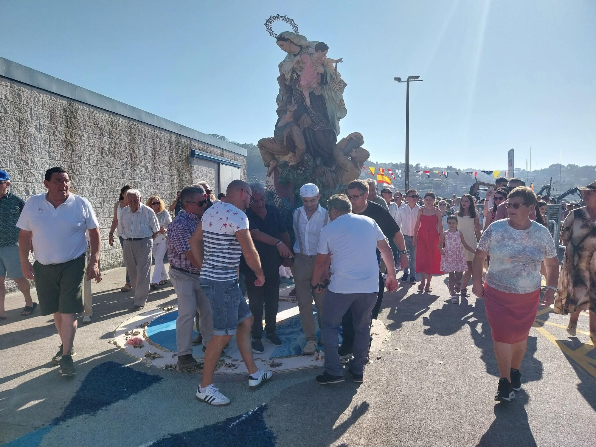 Devoción en Bueu por la Reina de los Mares