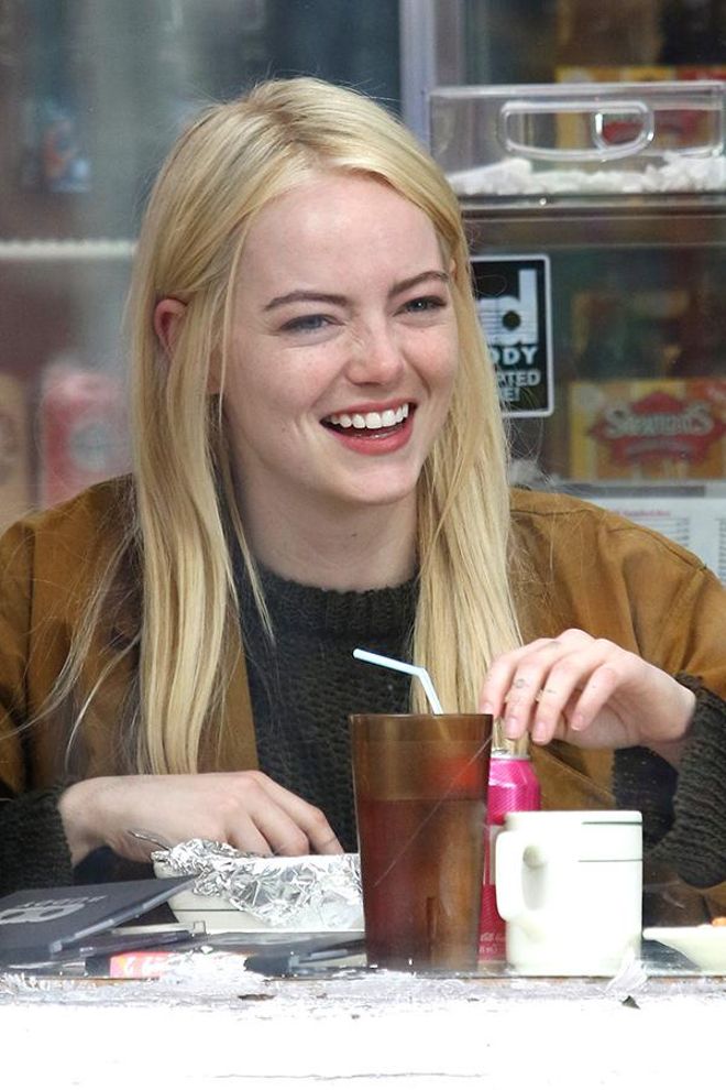 Emma Stone durante el rodaje de la serie 'Maniac'
