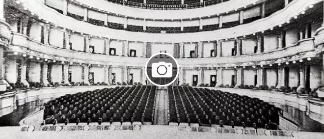 Teatro García Barbón, un edificio más vigués que el Olivo