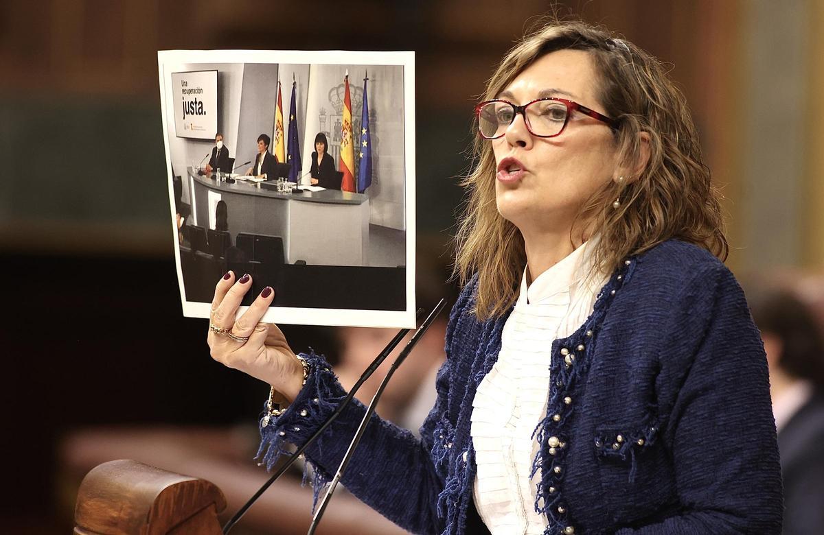 Milagros Marcos, diputada del PP, defiende la enmienda a la Ley