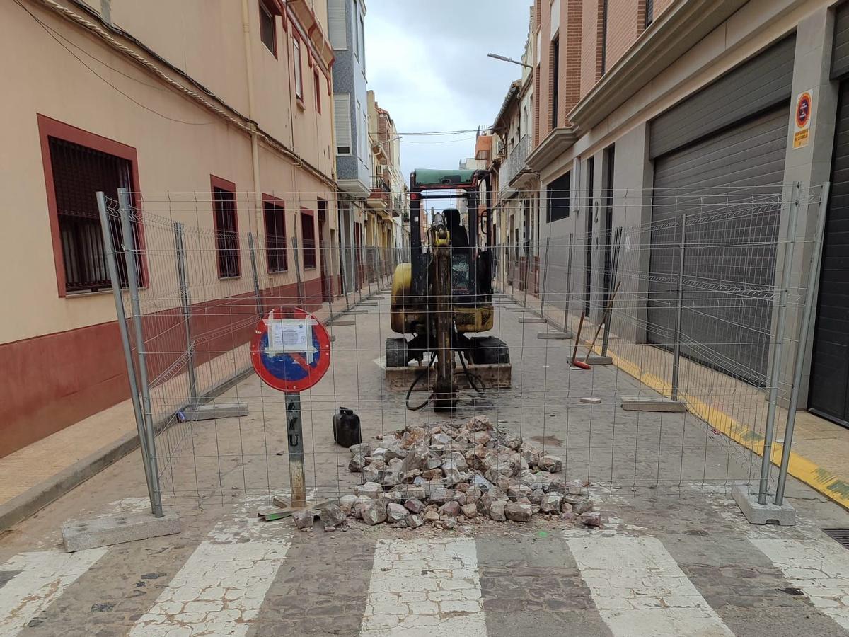 Catarroja inicia las obras para reparar el alcantarillado tras la dana.