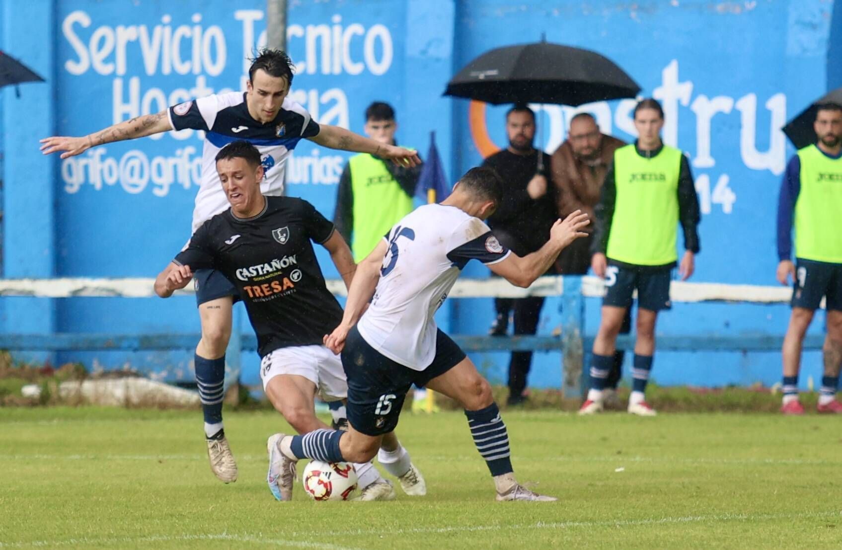 El Lealtad celebra una victoria en el campo del Mosconia que puede valer un play-off de ascenso a Segunda Federación