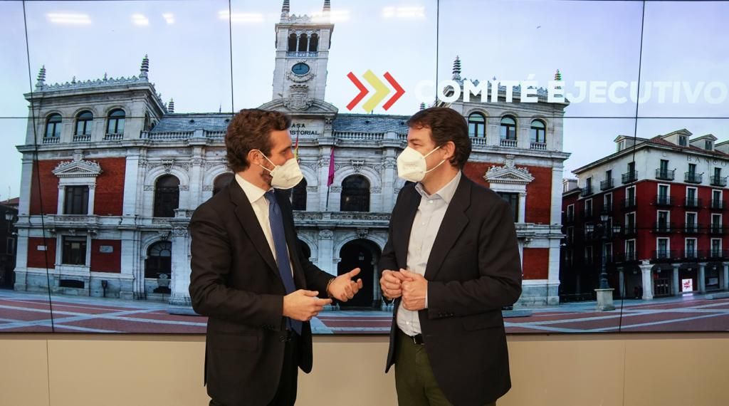 Pablo Casado y Alfonso Fernández Mañueco.