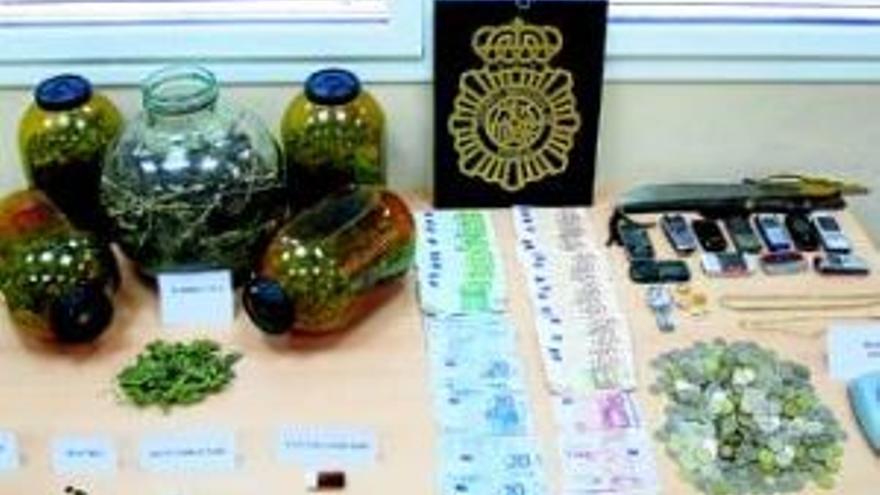 La Policía Nacional desmantela un punto de venta de droga