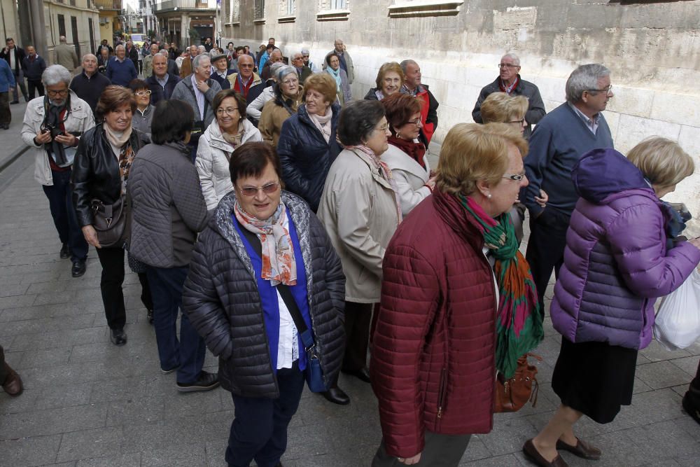 Vecinos de Morella, de visita en el Palau de la Generalitat