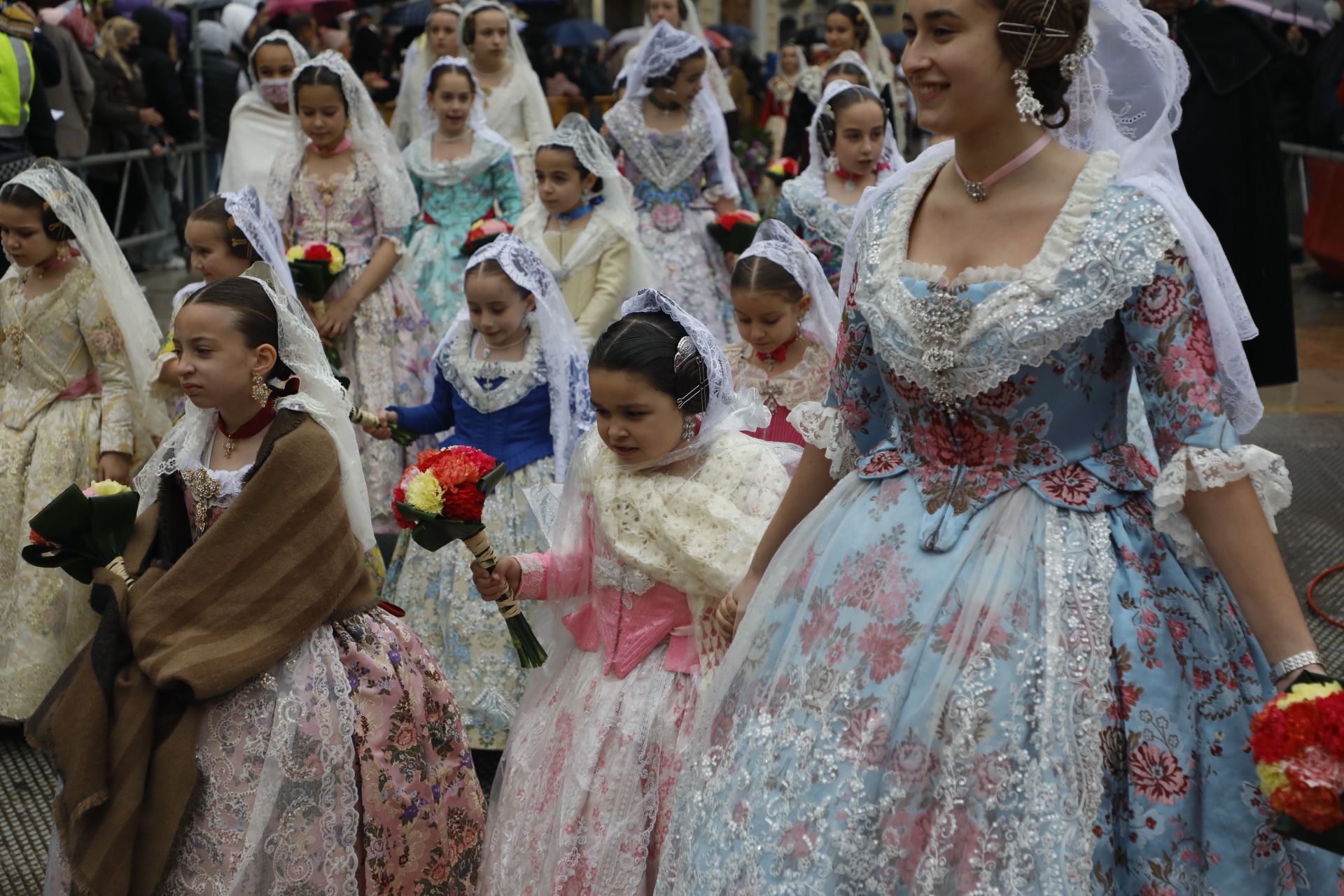 Búscate en el primer día de ofrenda por la calle de Quart (entre las 17:00 a las 18:00 horas)