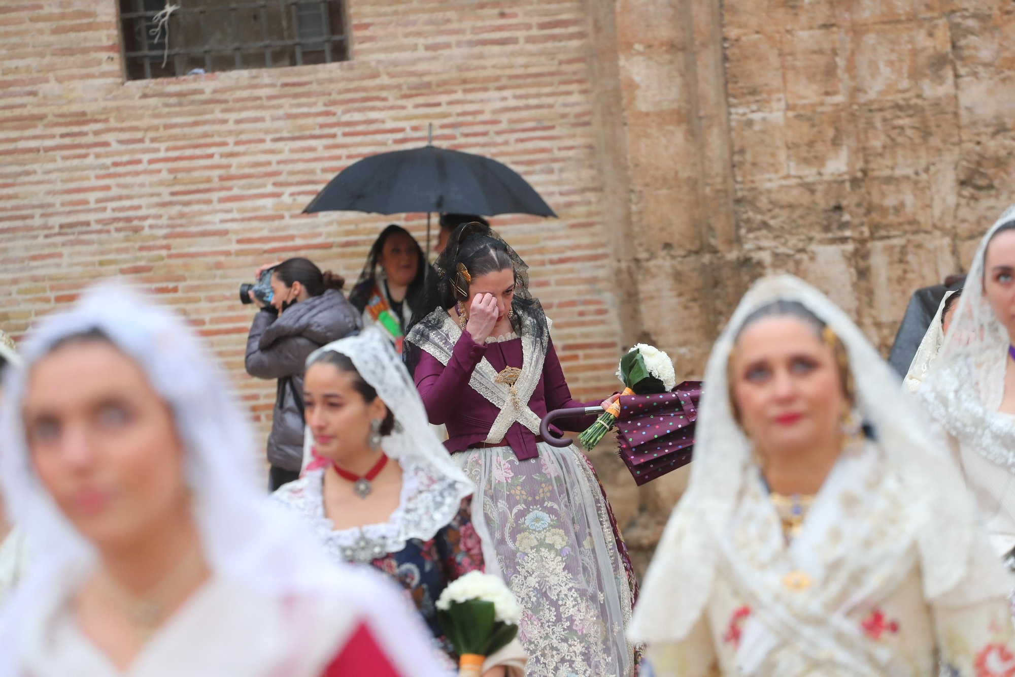 Búscate en el primer día de ofrenda por la calle de la Paz (entre las 15:30 a las 17:00 horas)