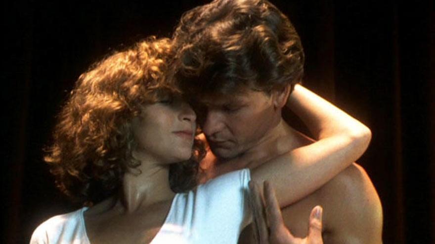 Patrick Swayze y Jennifer Grey protagonizaron la cinta.