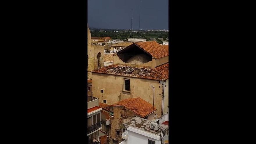 Un violento temporal de viento derriba el techo de la iglesia de Santa Catalina de Alzira y causa graves destrozos en la Ribera