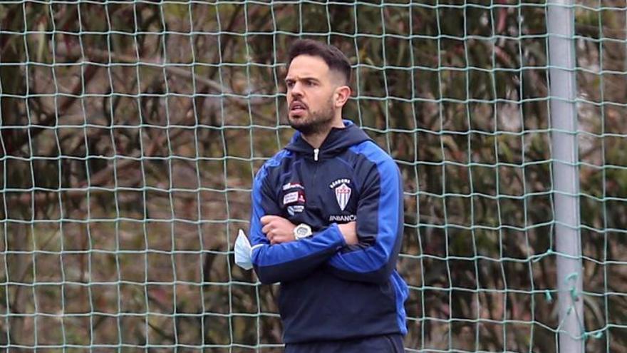 Ferreiro, durante un partido
contra el Deportivo B
en As Relfas.   | // MARTA G. BREA