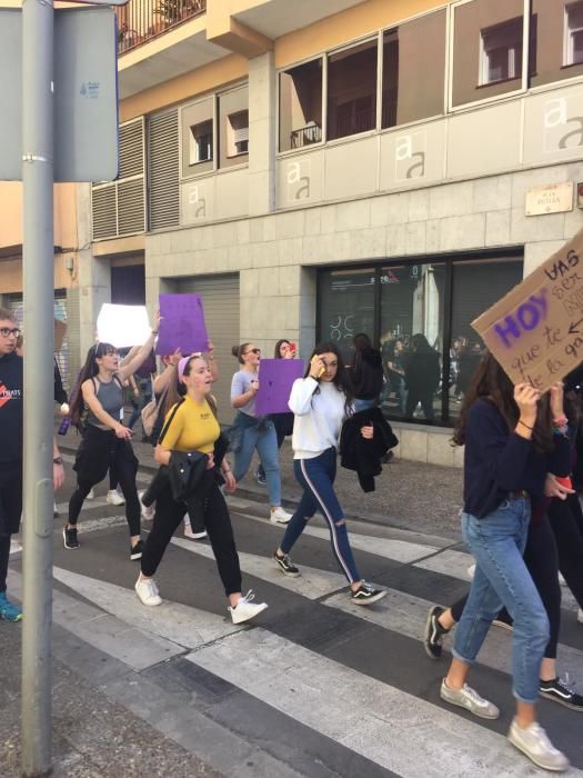 Manifestació estudiantil a Girona de la vaga del vuit de març