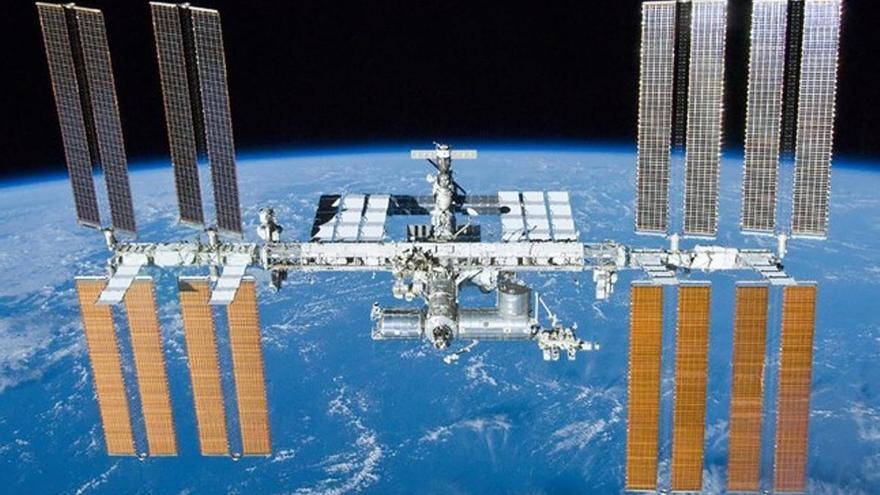 Rusia ultima una &quot;misión de rescate&quot; a la Estación Espacial Internacional